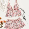 Conjunto floriado con estampado de malla para mujer